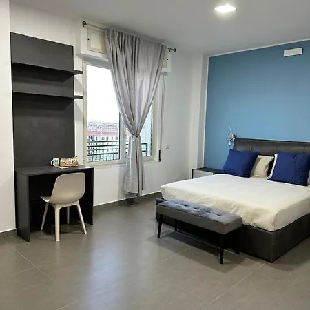 Beb Homa * Napoli