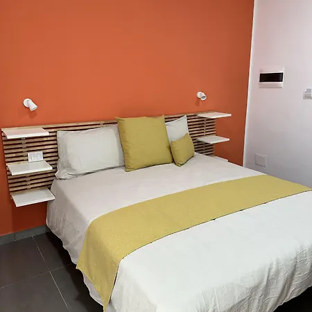 Alojamento de Acomodação e Pequeno-almoço Beb Homa Nápoles