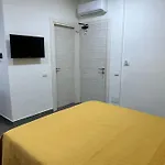 Beb Homa Bed and Breakfast Νάπολη